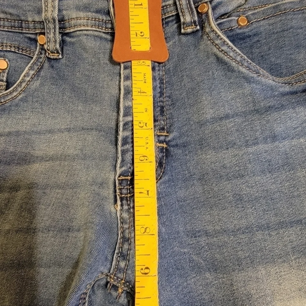 Jeans - Picture 2 of 8
